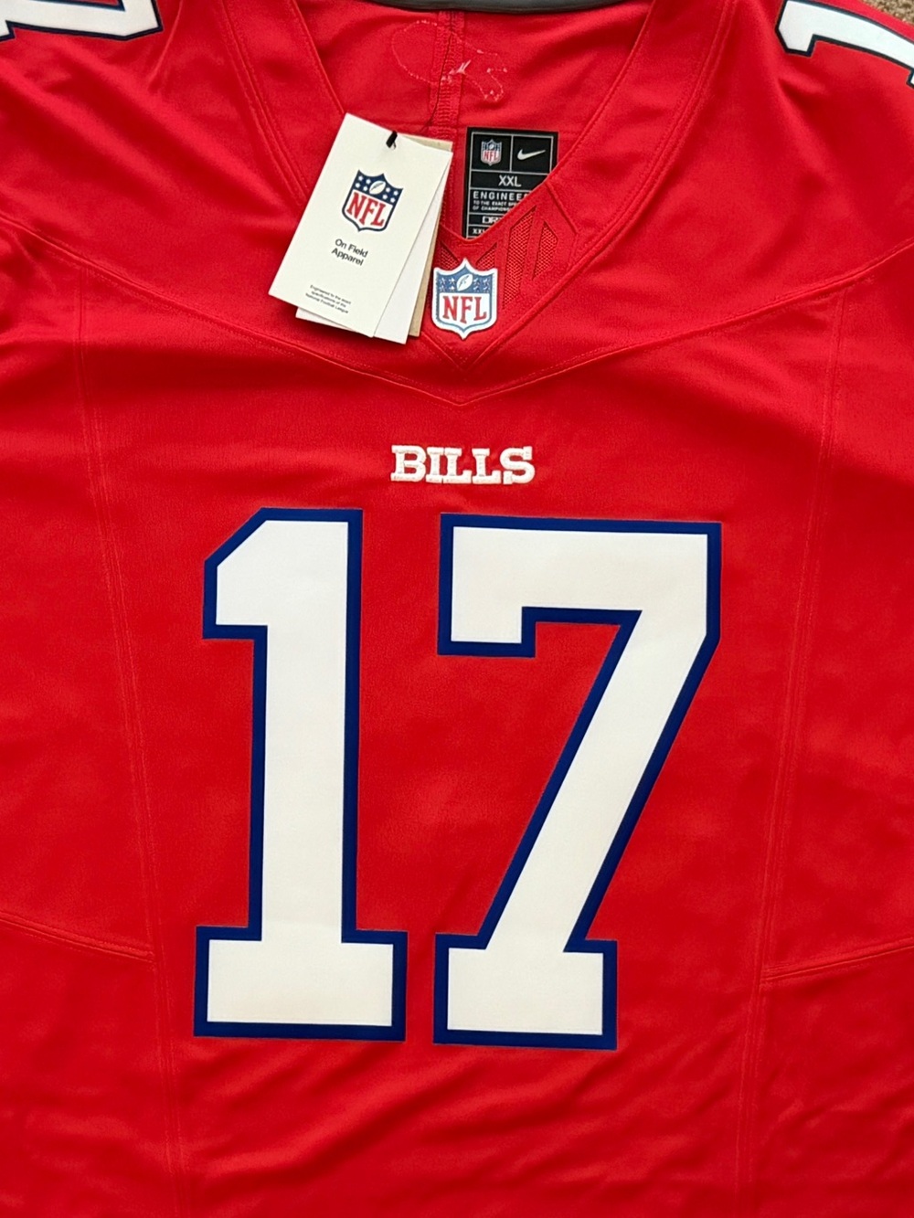 New Nike Josh Allen Red Buffalo Bills Vapor F.U.S.E. Limited Jersey XXL